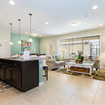 Villa Windsor At Westside